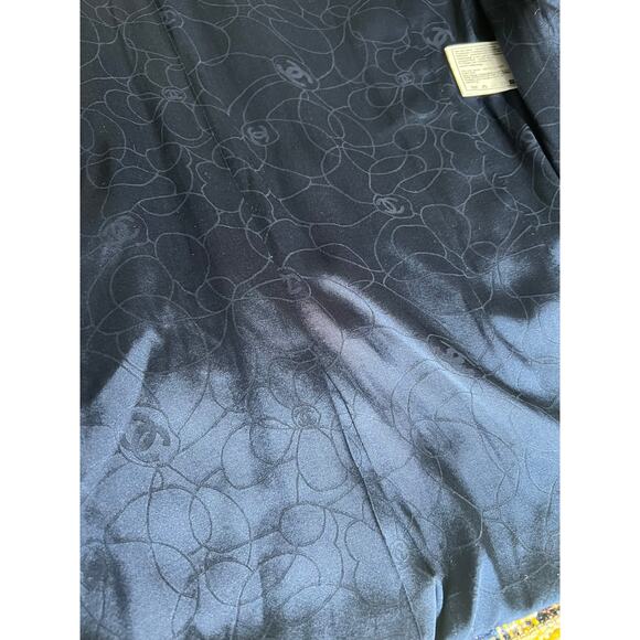 2004 Vintage Chanel Runway Yellow Multicolor Wool Jacket with Scarf and Brooch - Picture 9 of 16